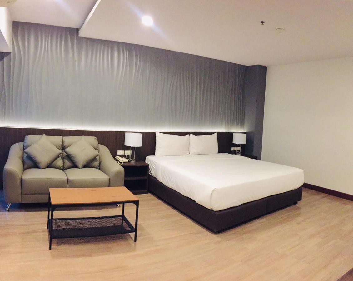 Pb Grand Hotel Hat Yai Exterior foto