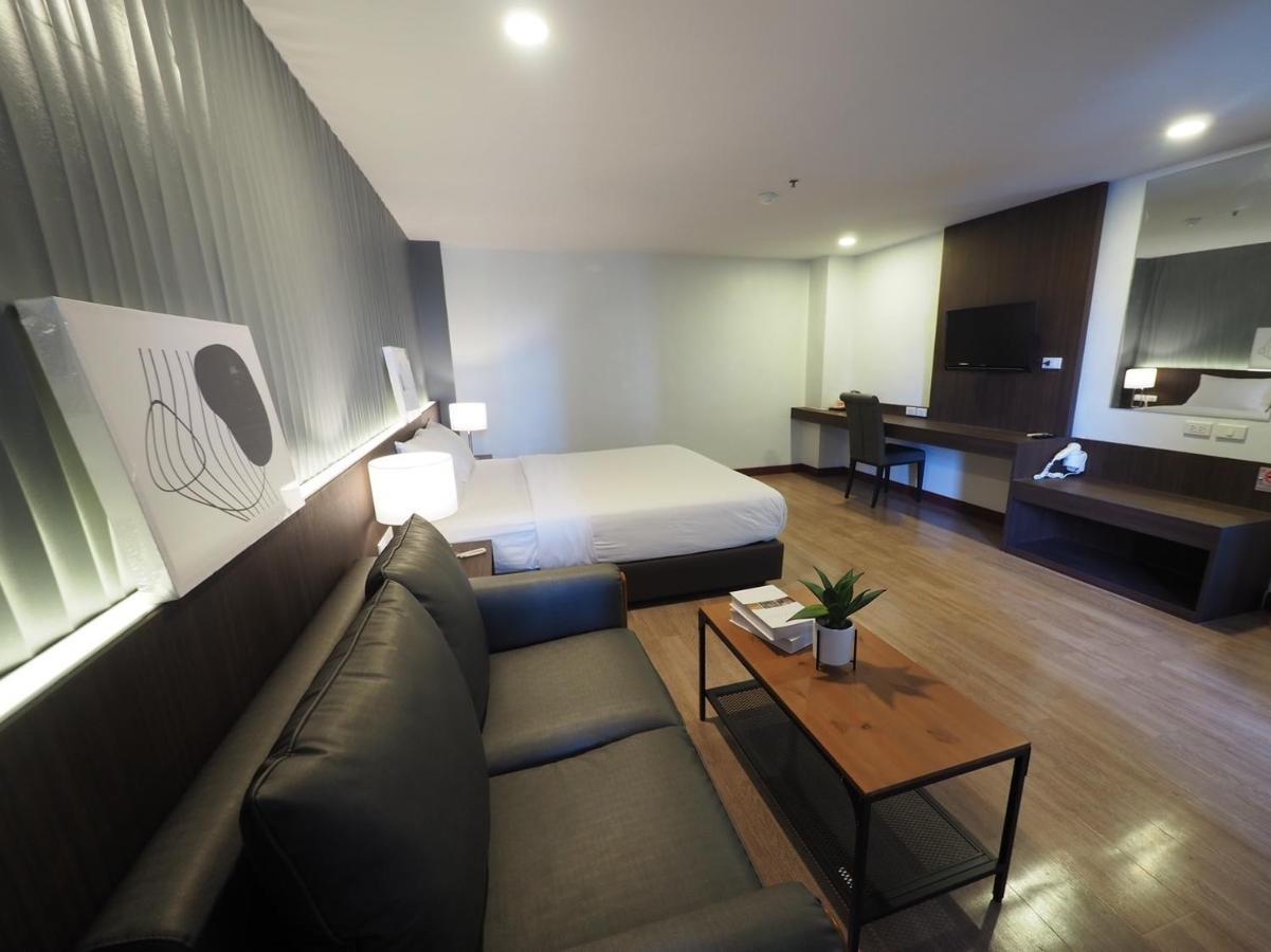 Pb Grand Hotel Hat Yai Exterior foto
