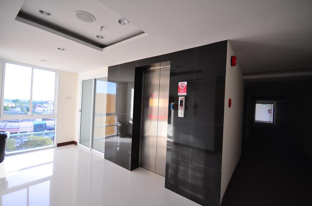 Pb Grand Hotel Hat Yai Exterior foto